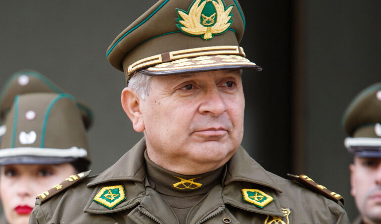 Inminente renuncia del director general de Carabineros Ricardo Yáñez: Declaran indamisible último recurso judicial presentado por su defensa