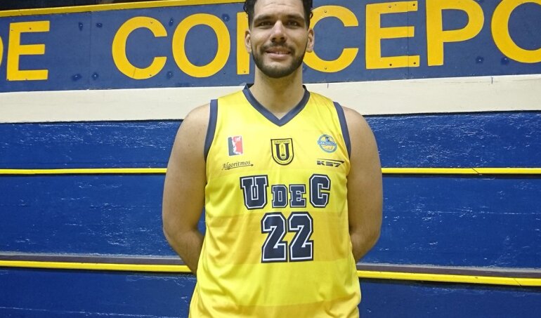 A los 34 años fallece de cáncer el seleccionado nacional, multi campeón de basquetbol y pívot de la Universidad de Concepción Rodrigo Madera