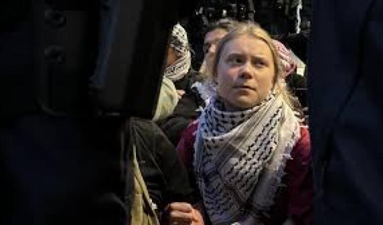 Greta Thunberg y activistas expulsados de Israel tras intento de ayuda humanitaria