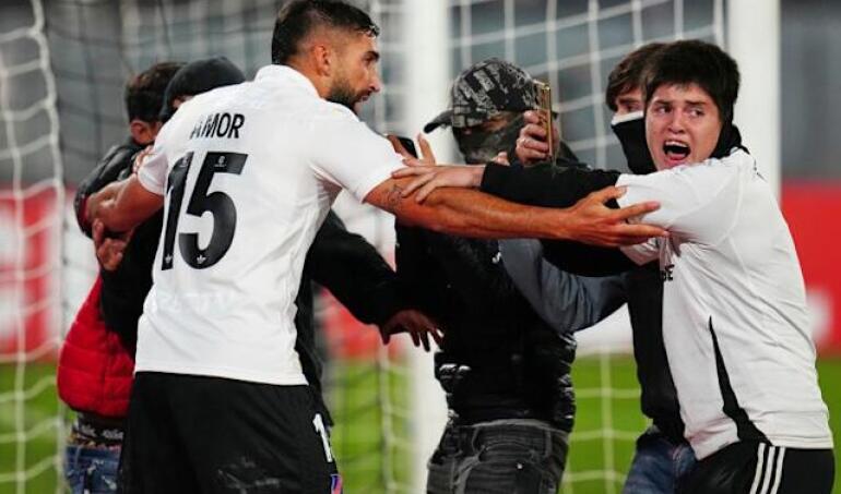 Detienen a tres delincuentes-barristas por incidentes en el partido de Colo Colo y Fortaleza