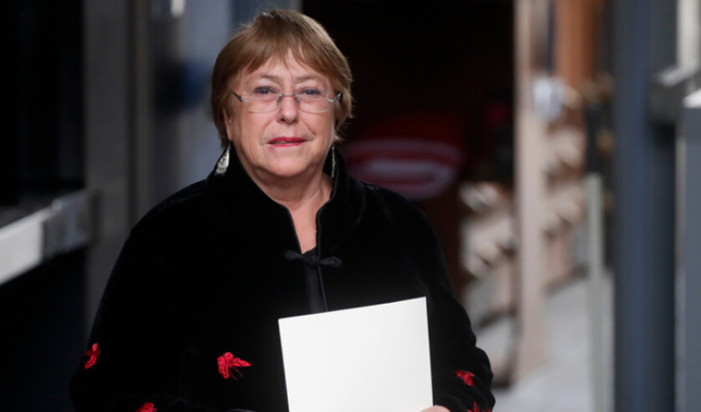 Jeannette Jara espera apoyo de Michelle Bachelet tras su regreso a Chile: “Apenas llegue, les voy a informar”