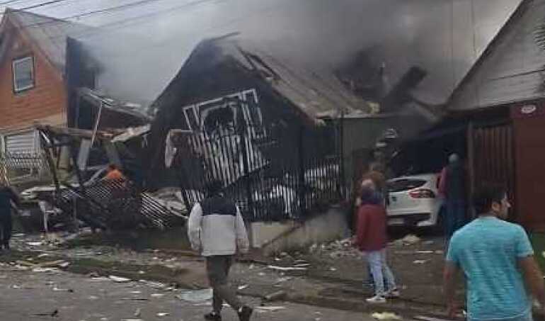 Explosión por gas en Temuco deja una persona fallecida y ocho viviendas afectadas