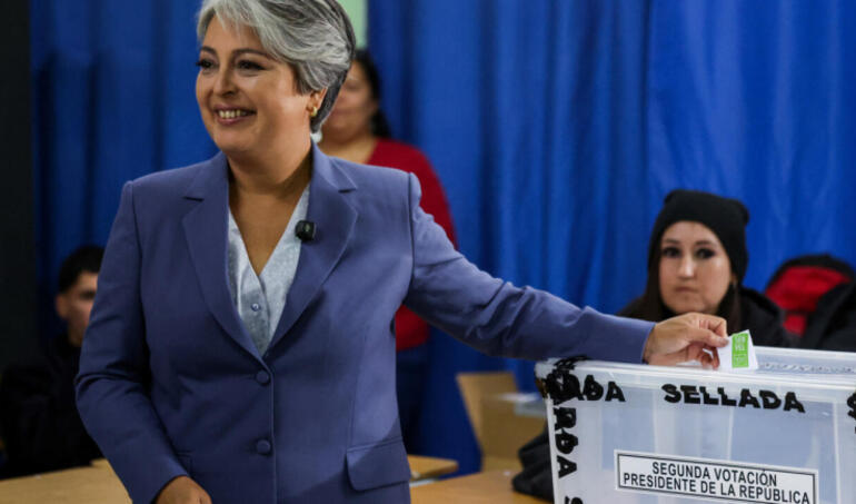 Jeannette Jara afirma que en caso de ser elegida Presidenta "voy a gobernar para todos y para todas"
