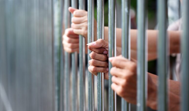 Gendarme acusado de entregar celulares a presos por crímenes de lesa humanidad