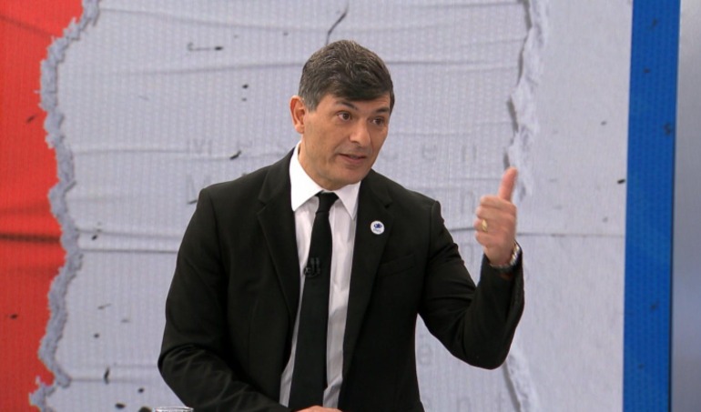 Las necesidades son primero acá en Chile más que afuera Las necesidades son primero acá en Chile más que afuera