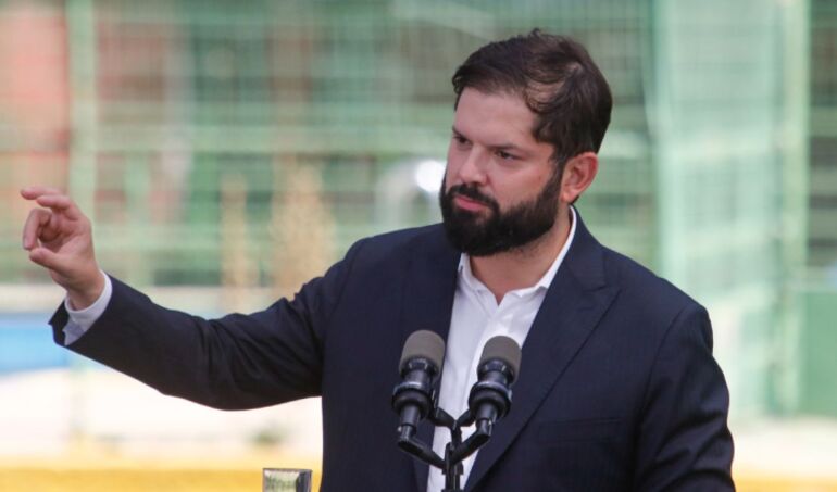 Presidente Boric ante polémica por cable chino: "Este tema se está utilizando como excusa"