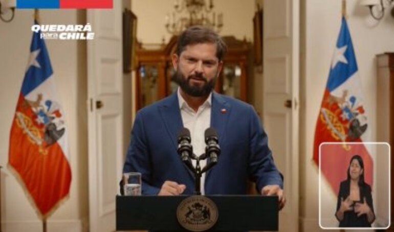 Boric se despide en cadena nacional reconociendo aciertos y errores: "Hoy nuestro país es un mejor lugar que el que era hace cuatro años". Caso Monsalve y compra de casa de Allende, los errores