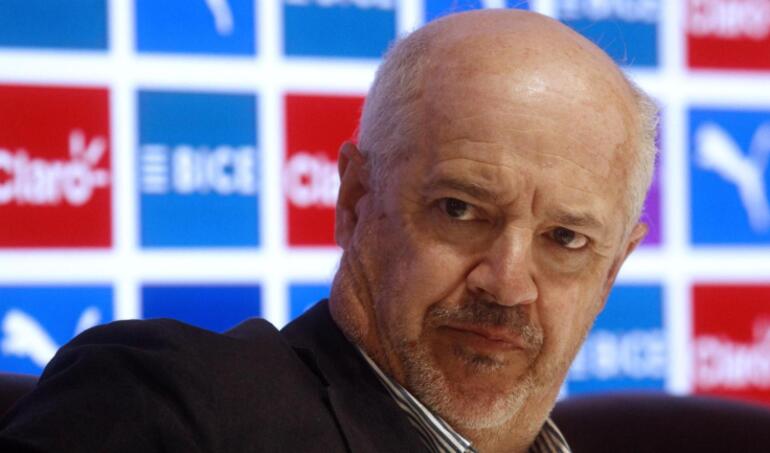 Juan Tagle confirma que dejará de ser presidente de Cruzados tras una década como mandamás de Universidad Católica