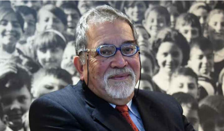 Fallece Abraham Santibáñez, Premio Nacional de Periodismo 2015. Profesor de varias universidades y director de medios de comunicación
