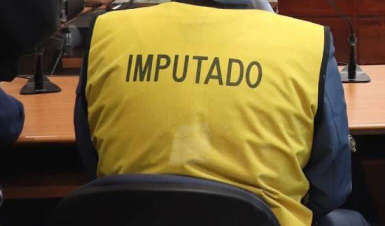 "El amermelado" detenido por amenaza de ataque armado en universidades queda con arraigo nacional y firma mensual tras ser formalizado: es estudiante de Derecho